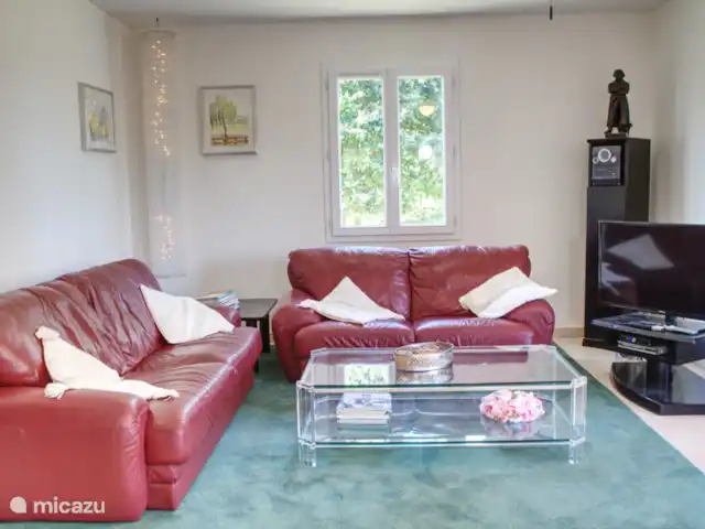 Les Boules | France, Dordogne, Bussière-Badil - bungalow Le salon
