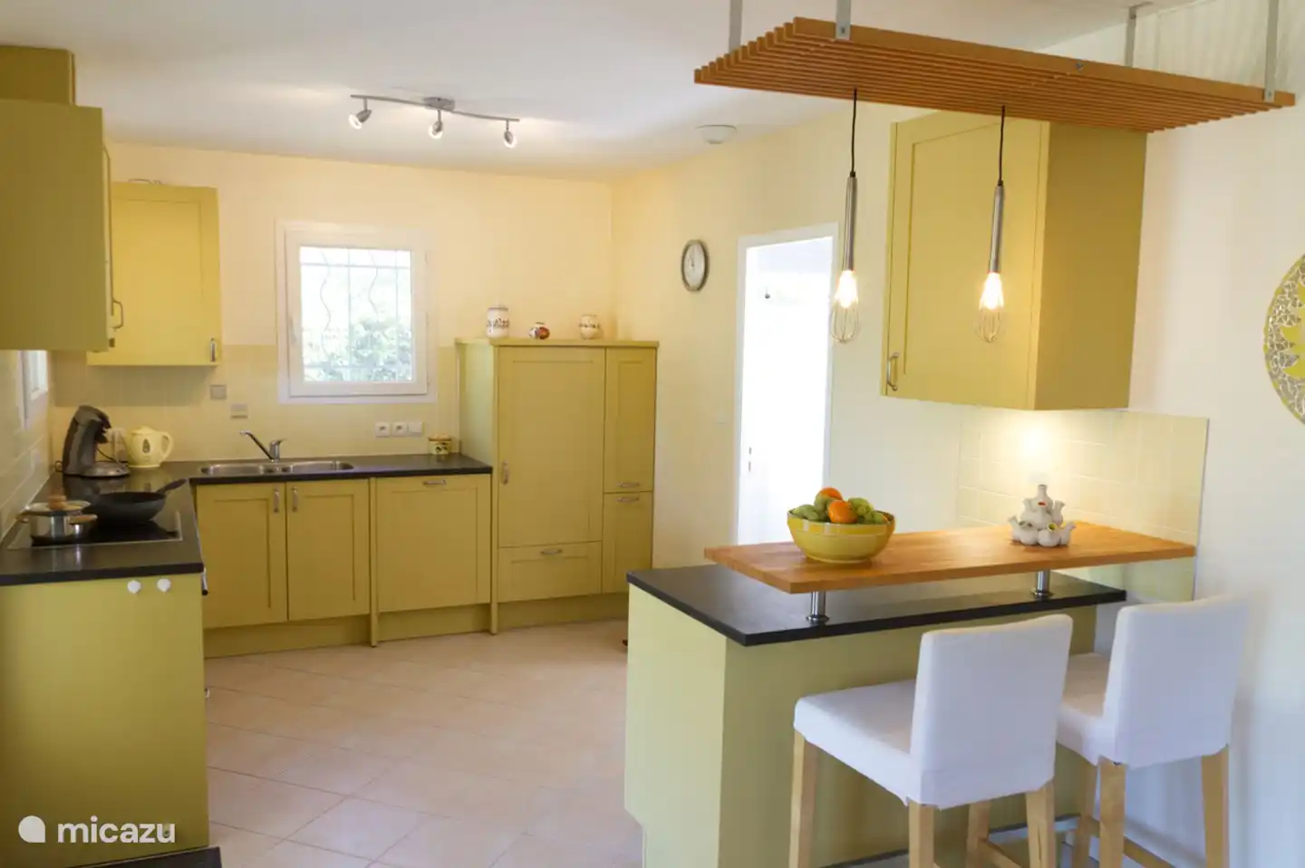 Schöne Sitzecke neben der Küche