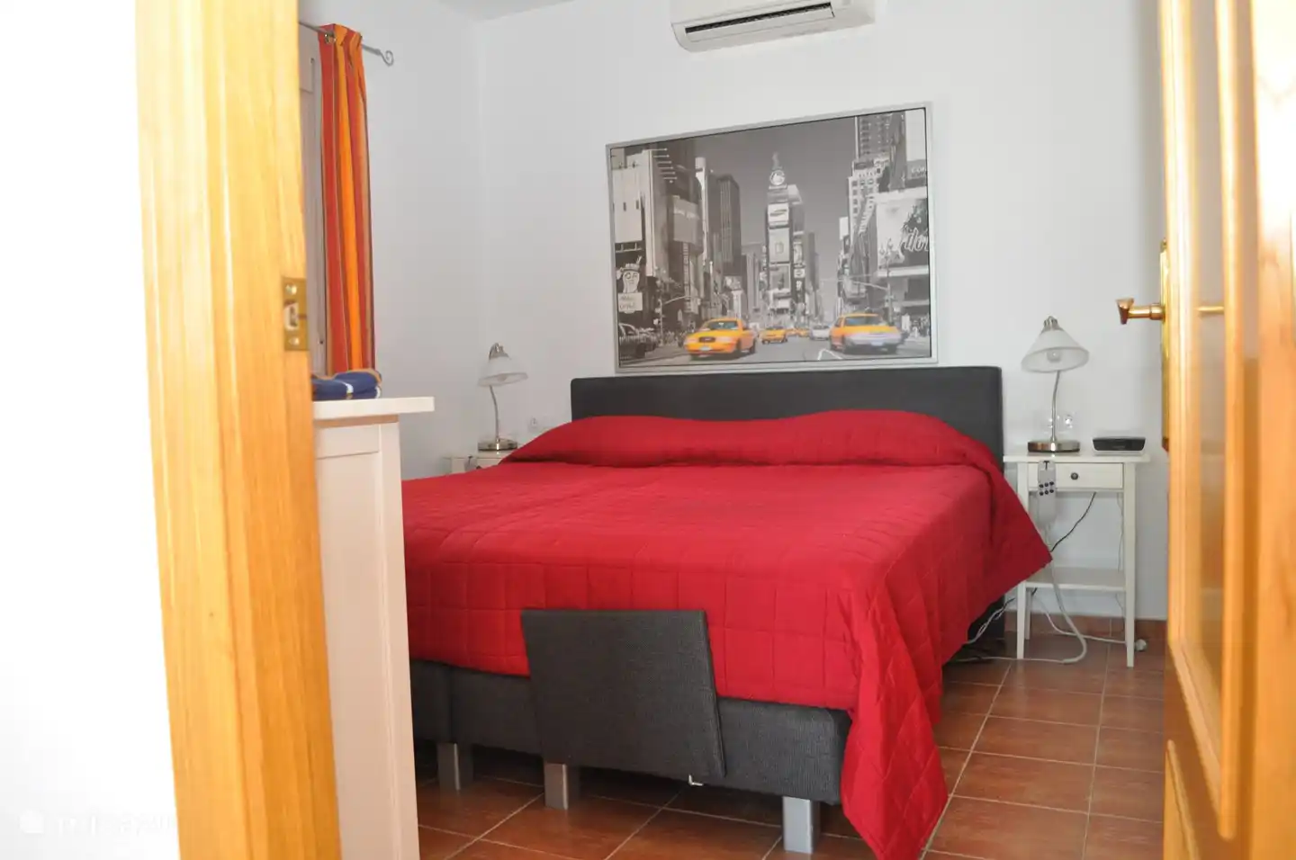 Slaapkamer 1 achter met badkamer ensuite