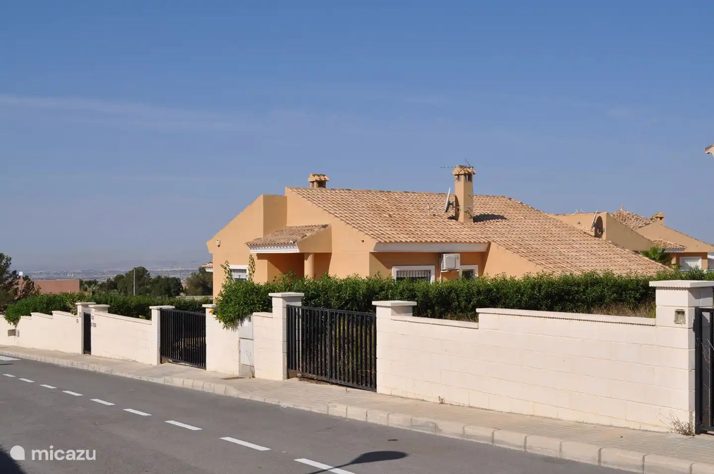 Zicht vanaf de straat