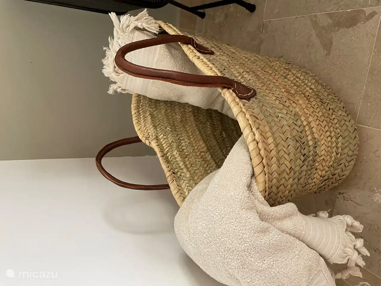 Las toallas de playa están listas para usar en cada habitación.