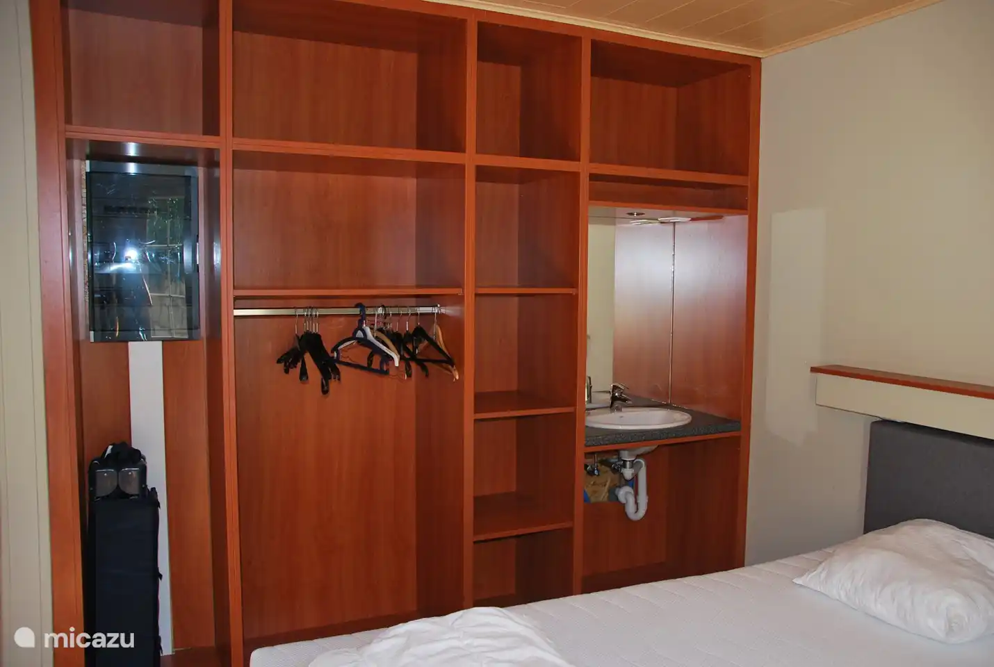 Schlafzimmer 1 - Bett 160x200