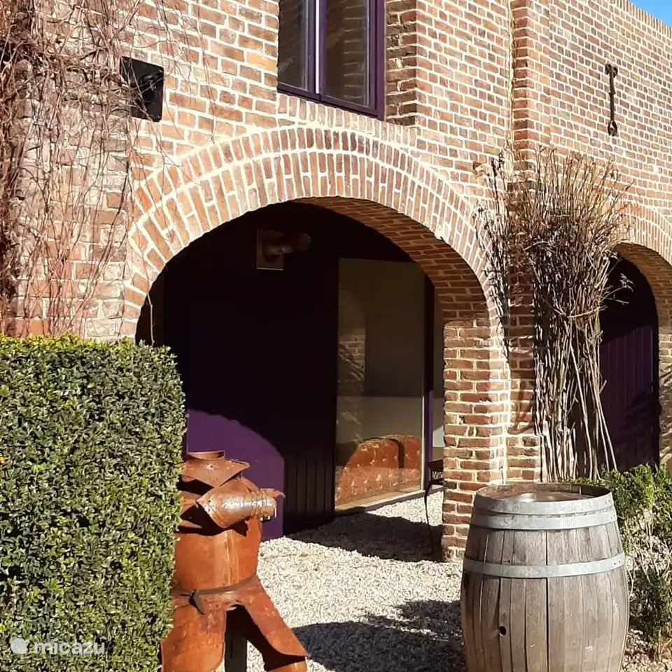 Chateau Limbourgeois 'Atelier'
