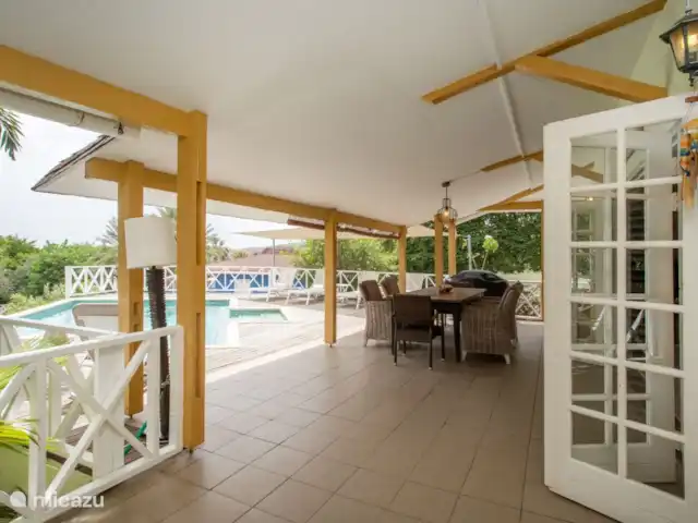 Villa Bon Bini en Curazao, Curazao Centro, Piscadera - bungaló Amplio porche