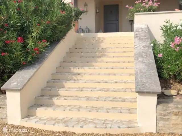 Villa BONHEUR | France, Vaucluse, Saumane-de-Vaucluse - villa belle terrasse spacieuse avec salon et salle à manger