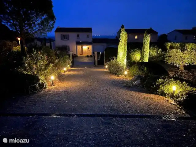 Villa BONHEUR | France, Vaucluse, Saumane-de-Vaucluse - villa ambiance soirée villa Bonheur