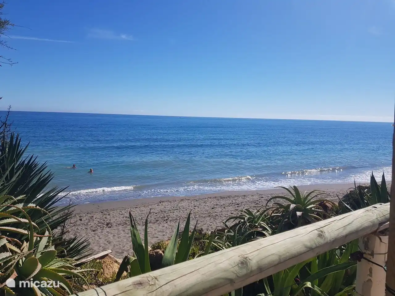 Am FKK-Strand gelegen