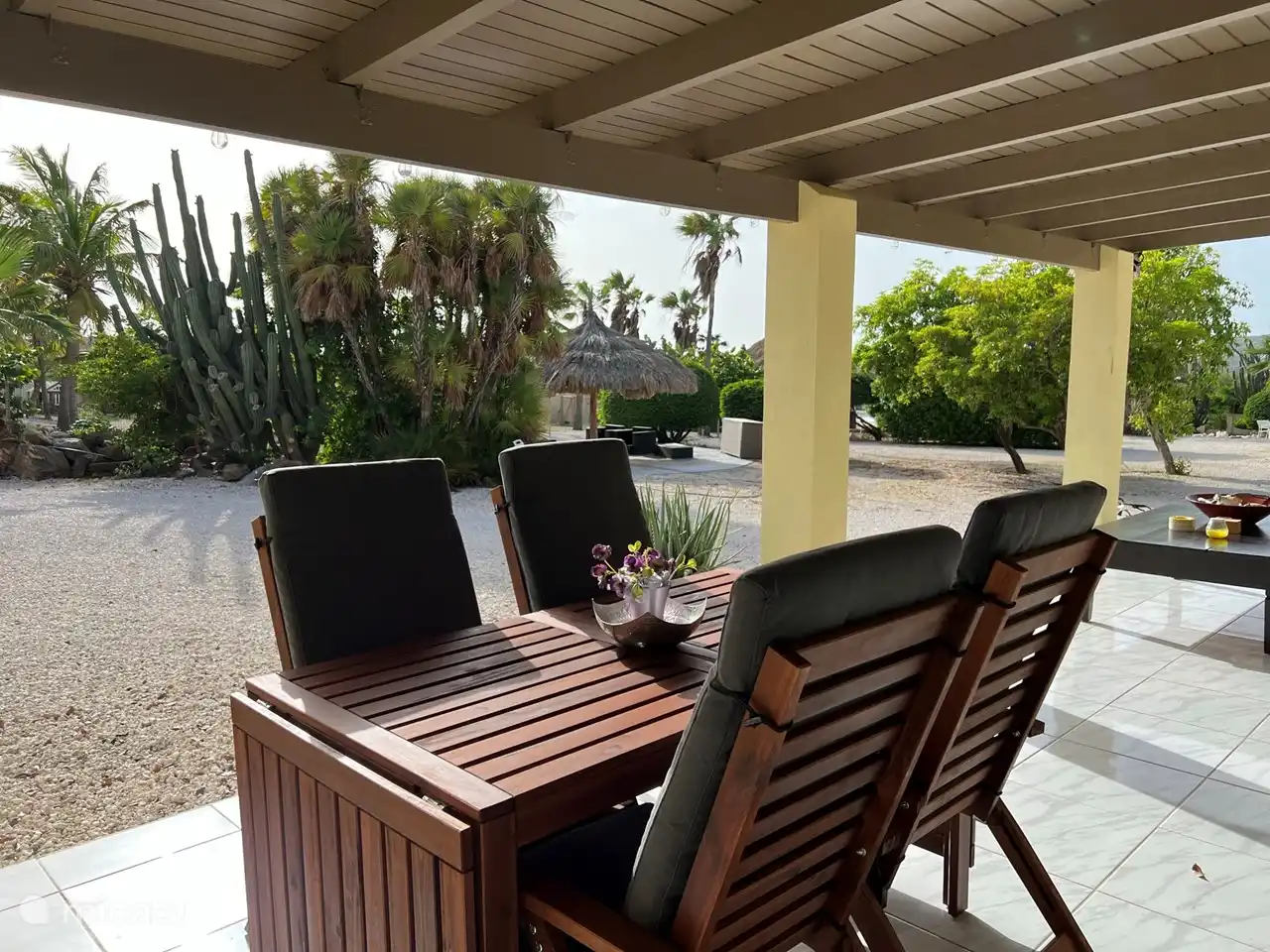 Grote veranda, met prachtig uitzicht