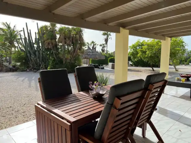 Aruba Hidden Garden Maison 1 chambre | Aruba, Paradera, Paradera - maison de vacances Grande véranda avec belle vue