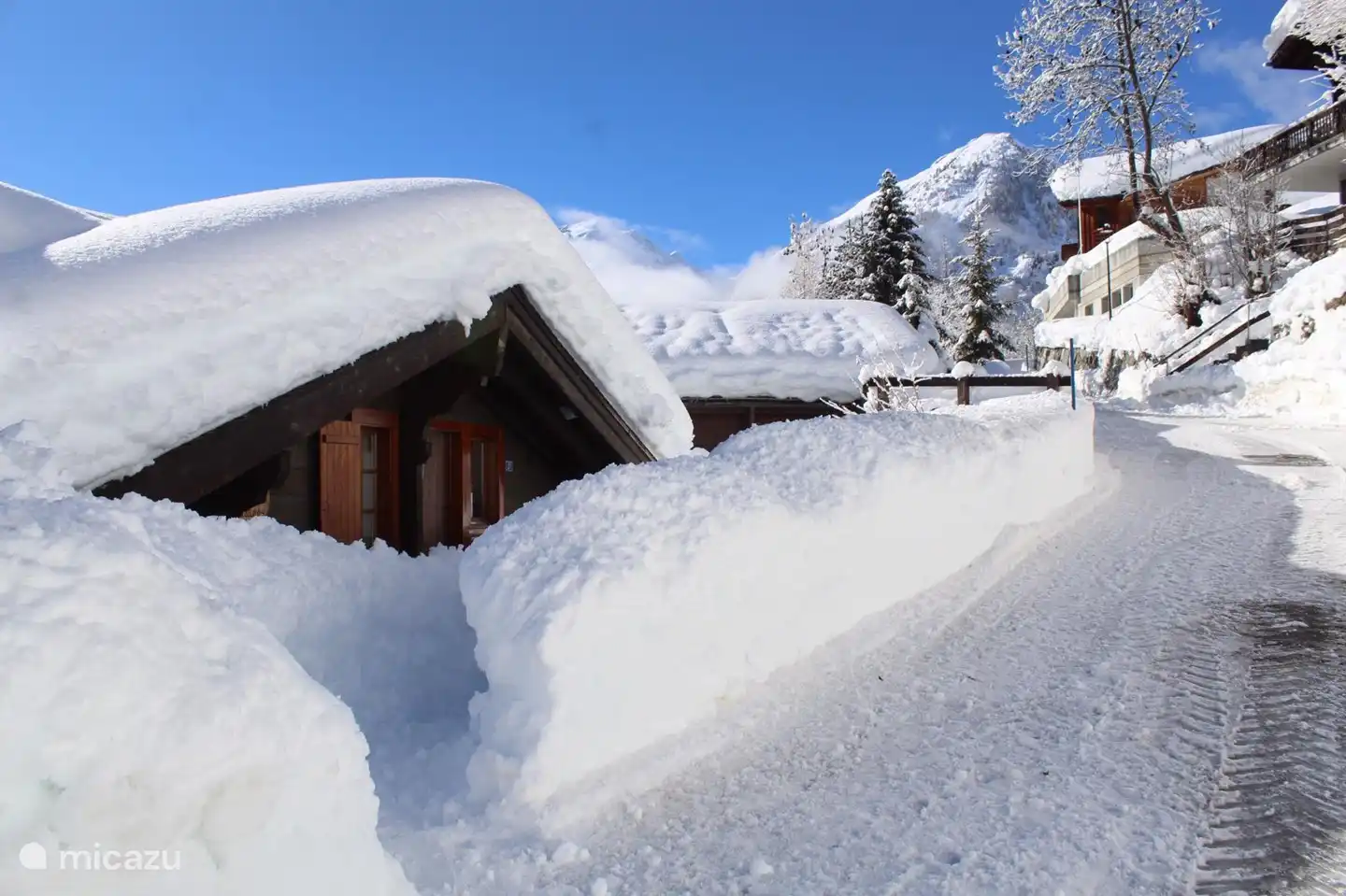 Im Winter verwandelt sich das Lötschental in eine Märchenwelt.