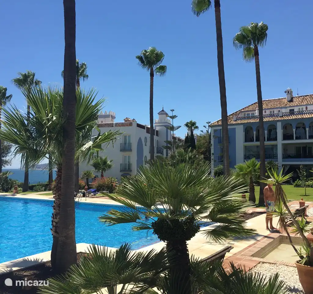 La Perla de la Bahia, Costa del Sol,
