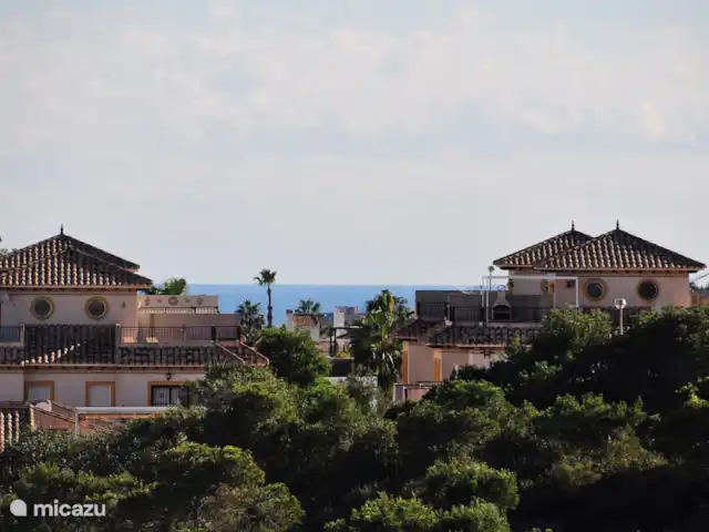 Location de Vacances Espagne, Costa Blanca, Villamartin, penthouse - Palmera Penthouse, Valentino Golf I La mer peut être vue depuis la terrasse sur le toit.