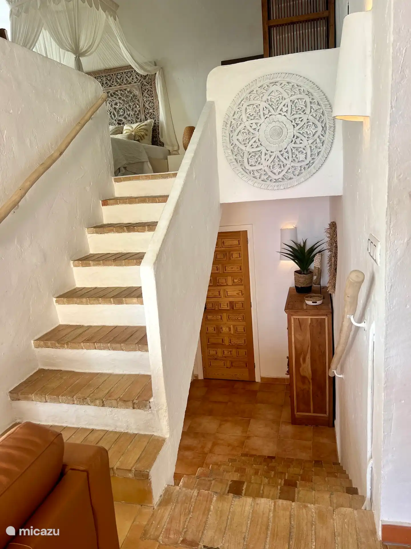 Geräumige Atmosphäre aufgrund des Split-Level-Layouts