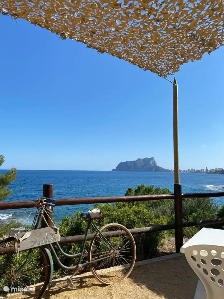 Chiringuito Olala, Cala Baladrar