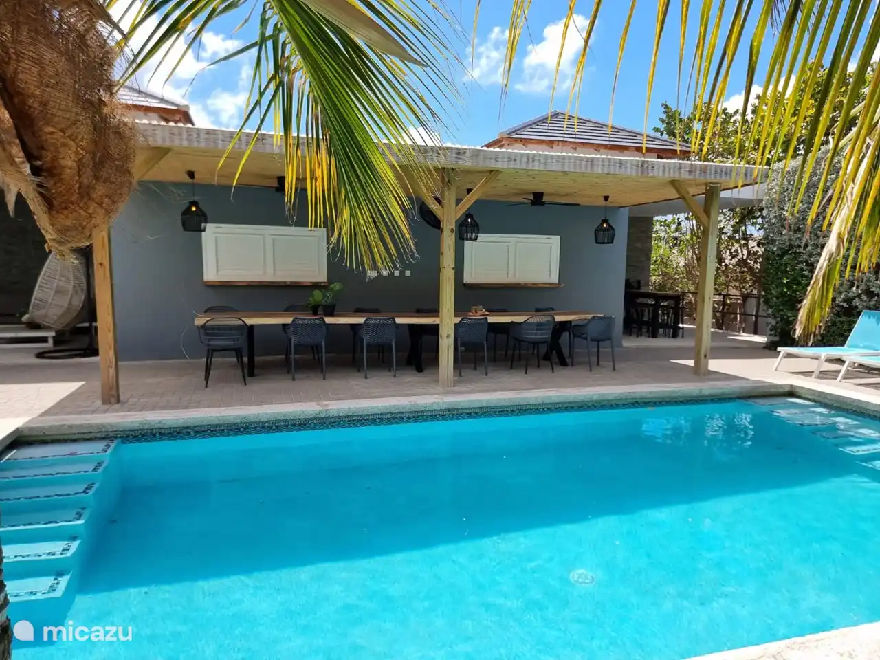 La verrière à l’arrière de la villa