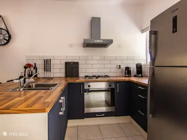 Chicos Seru Hulanda Resort en Curazao, Curazao Centro, Abrahamsz - apartamento Horno y nevera grande también disponibles.