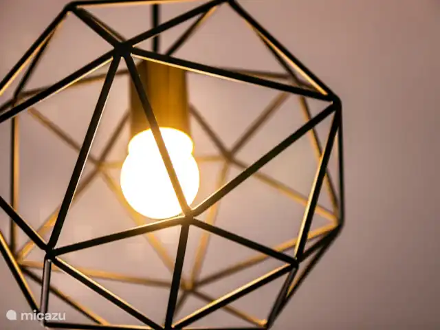 Chicos Seru Hulanda Resort en Curazao, Curazao Centro, Abrahamsz - apartamento También se ha pensado en la iluminación ambiental.