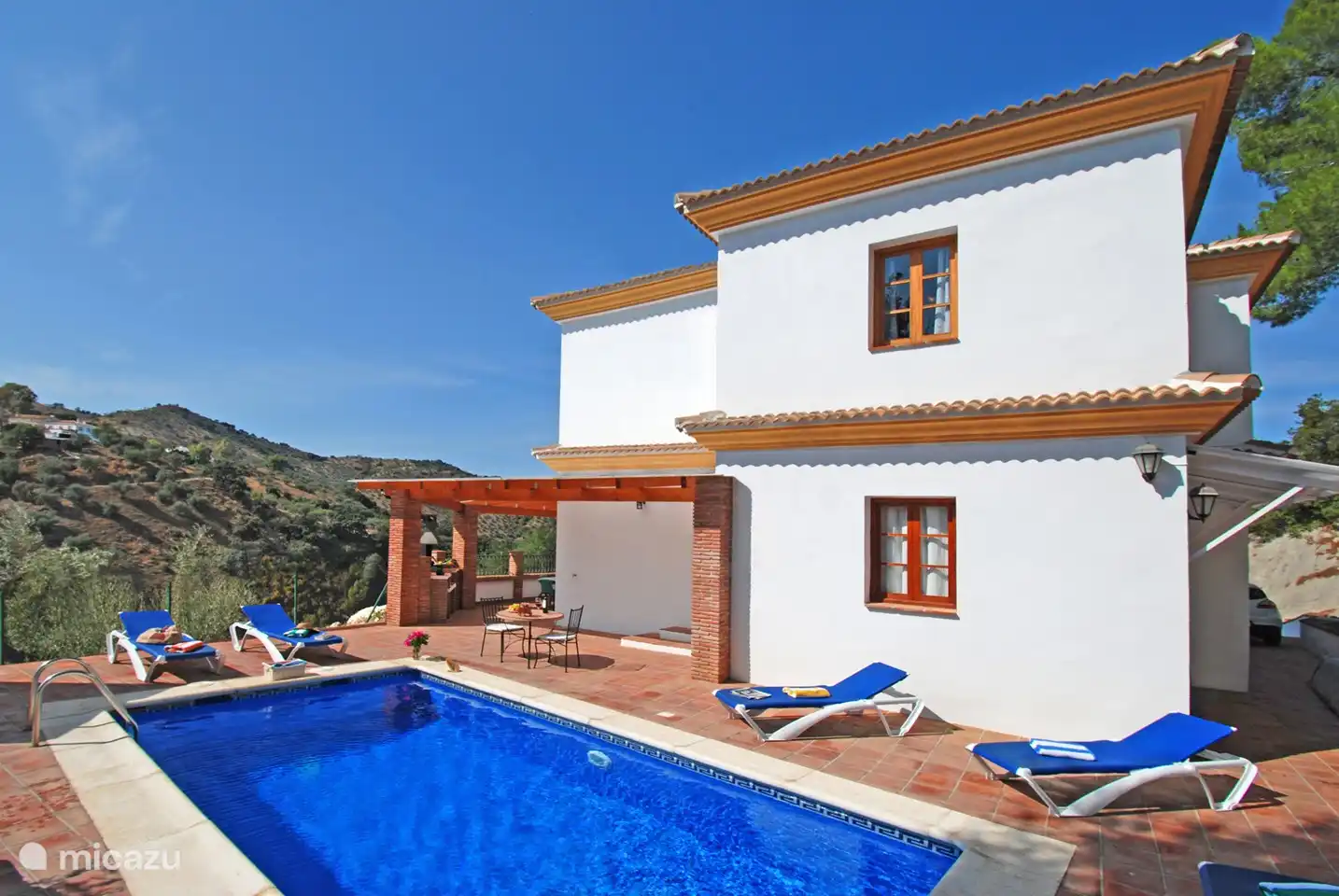 Villa, piscine, vue, barbecue, zone de détente !