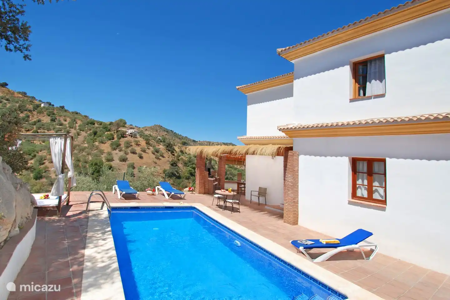 Belle vue de la piscine