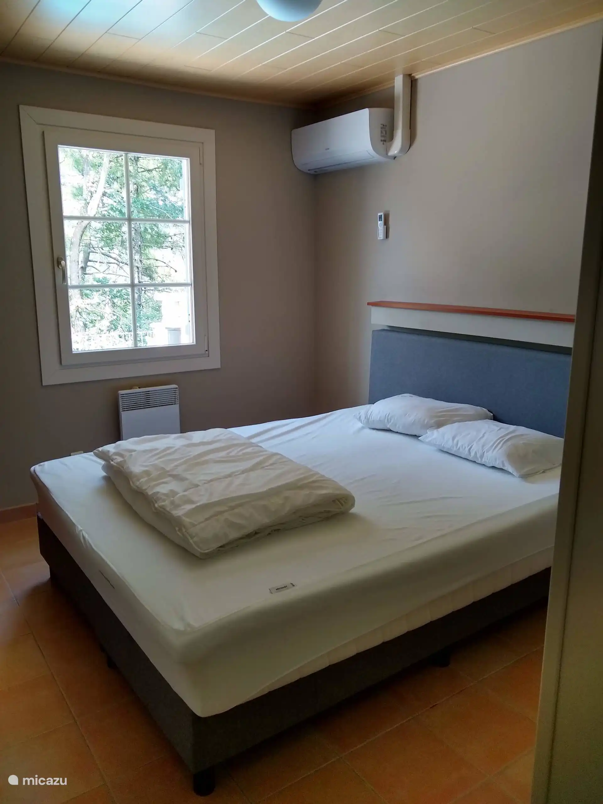 Bedroom with air conditioning