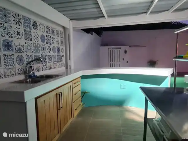 Villa de vacances confortable avec piscine privée | Curaçao, Curaçao-Centre, Abrahamsz - villa Bar avec cuisine complète