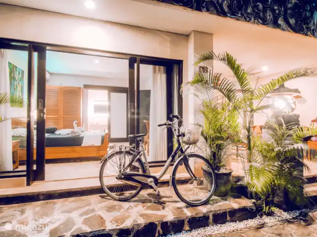 Vakantiehuis-Bali huren in Indonesië, Bali, Sanur - appartement Schuifdeuren bij de slaapkamer