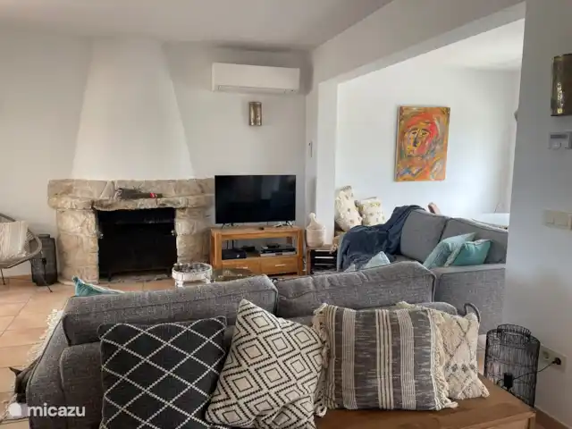 CasaSolymar en España, Costa Blanca, Moraira - villa La sala de estar, relajante :-). Televisor inteligente. Climatización