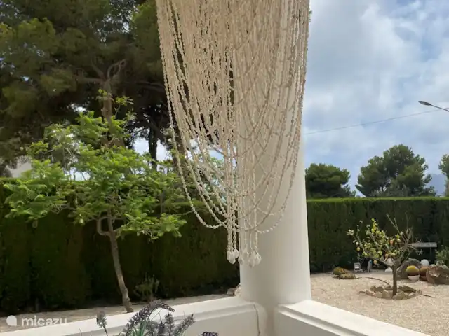 CasaSolymar en España, Costa Blanca, Moraira - villa Nuestras terrazas tienen una decoración de estilo ibicenco