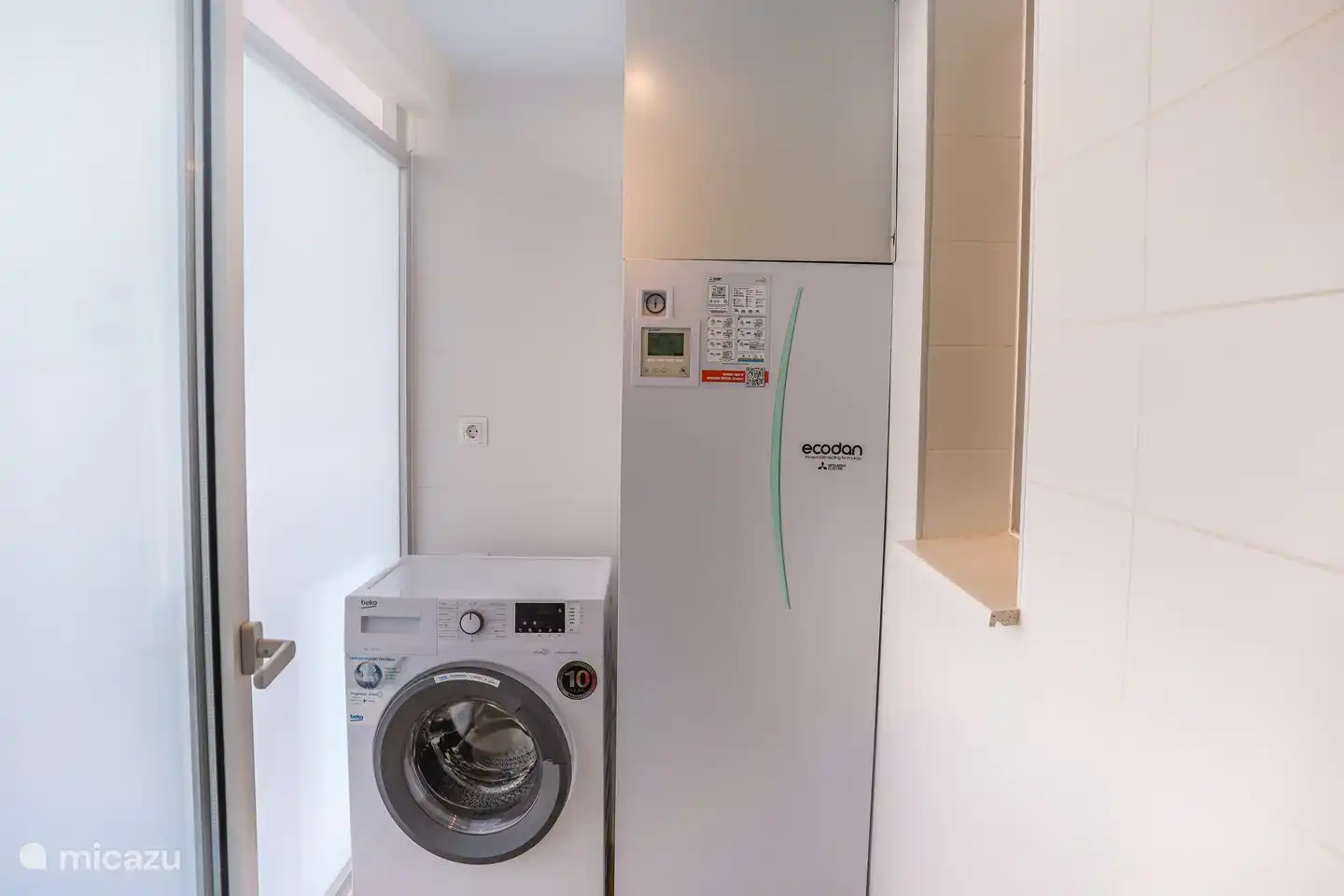 Abstellraum mit Waschmaschine