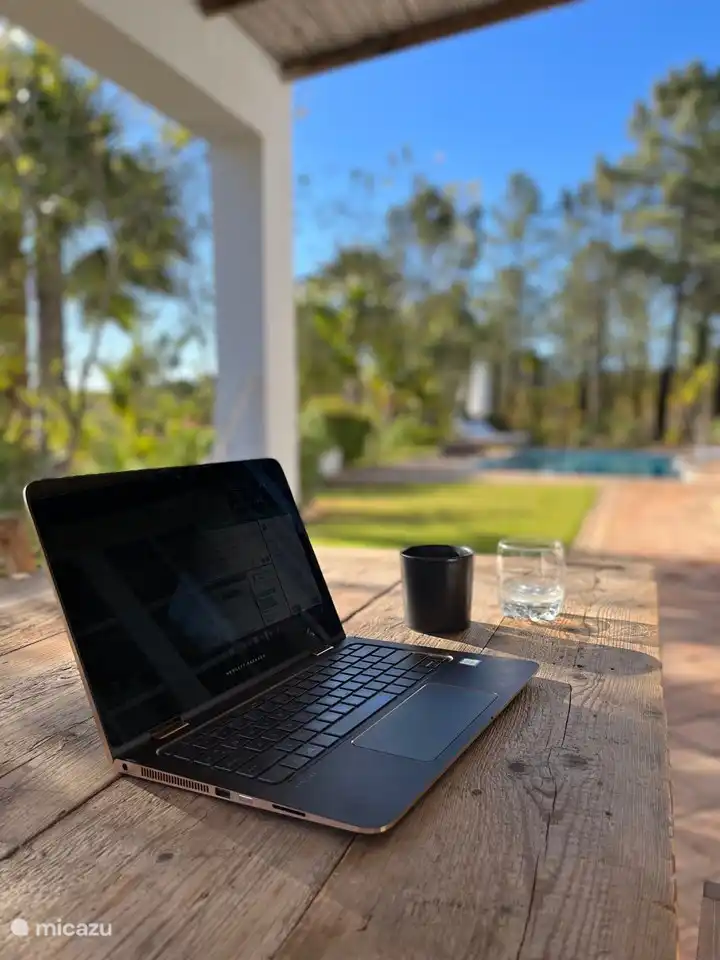 Werken met prima wifi op de veranda