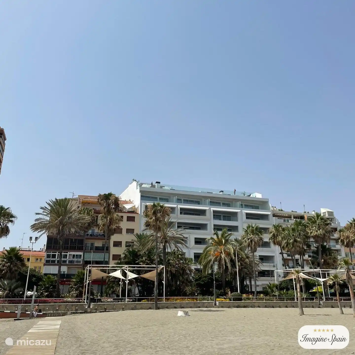 La imponente fachada de la Residencia Darya