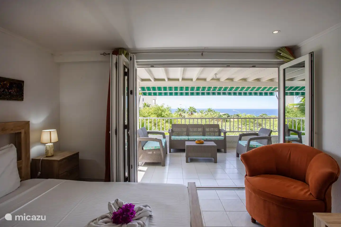 Large veranda with sea view