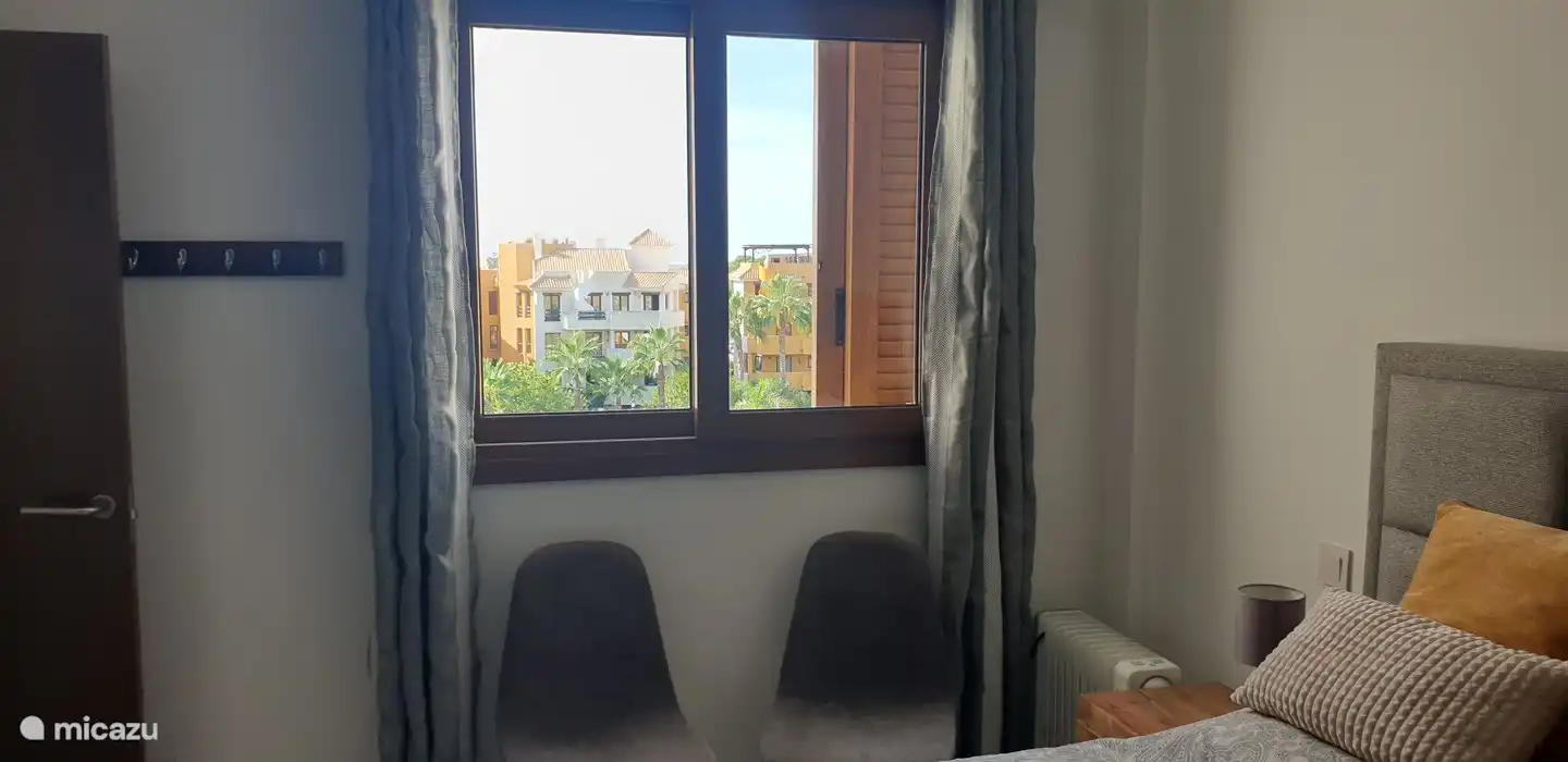 De la chambre 2 vue sur le parc.