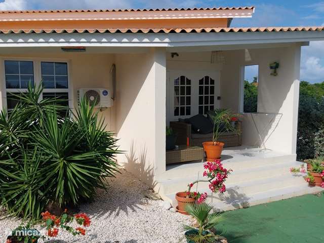 Vakantiehuis Curaçao, Banda Ariba (oost), Santa Catharina - vakantiehuis Ruime Hoekbungalow op rustig resort