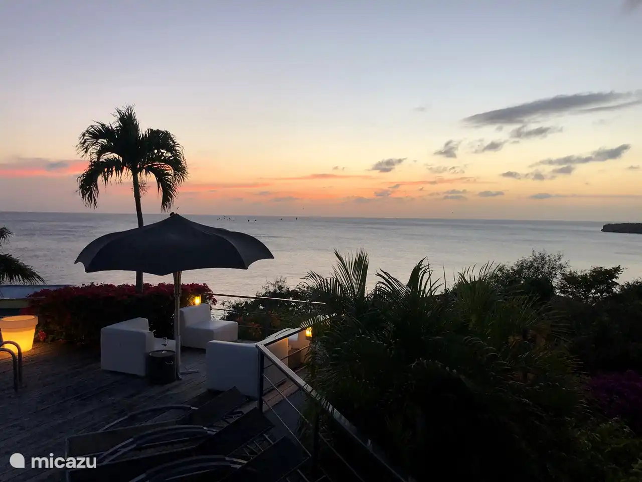 Villa bei Sonnenuntergang