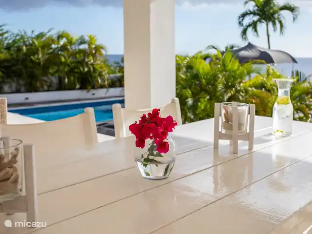 My Sunny Place | Curaçao, Banda Abou (ouest), Cas Abao - villa Vue du porche à la piscine.