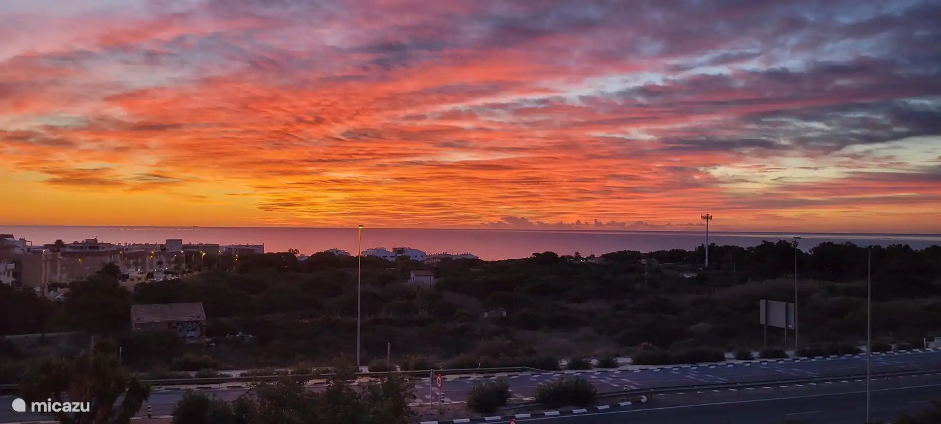 Lever du soleil depuis la terrasse.