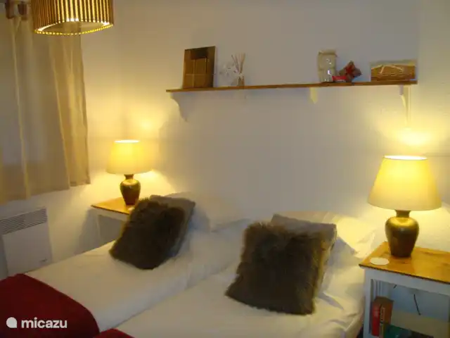 Chalet Clémentine. Pas de frais supplémentaires | France, Isère, Oz-en-Oisans - chalet Deuxième chambre