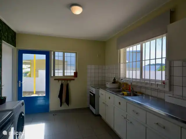 Villa Kolibrie à Julianadorp | Curaçao, Curaçao-Centre, Julianadorp - villa Cuisine entièrement équipée avec réfrigérateur-congélateur, cuisinière à gaz/four, lave-vaisselle, lave-linge, etc.
