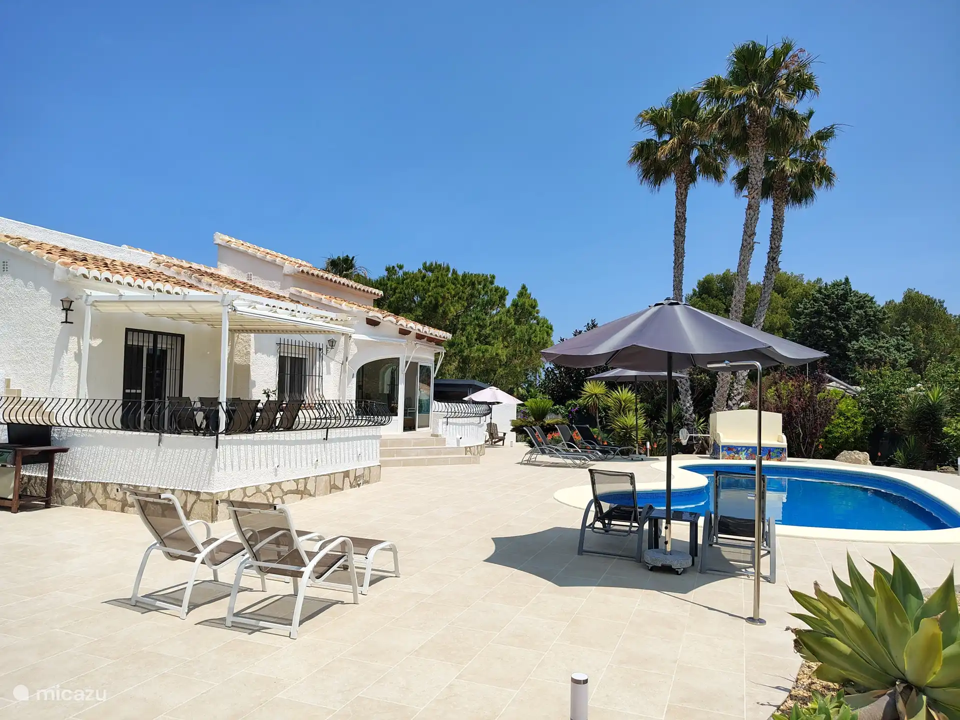 Het terras is ruim opgezet