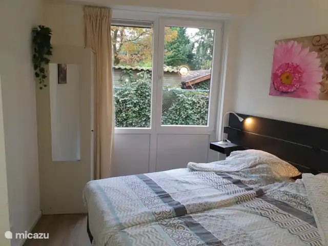 Frederiksoord 5 en Países Bajos, Güeldres, Putten - bungaló Dormitorio 2 - con camas nuevas con somier