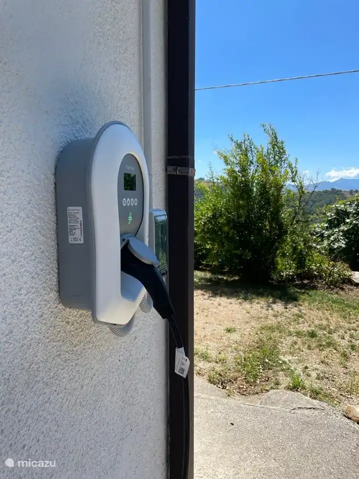 Borne de recharge pour la voiture électrique