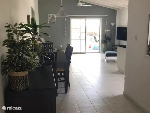 Domaine du Mile Bleu | Bonaire, Bonaire, Santa Barbara - maison de vacances Salon avec ventilateurs. Climatisation disponible