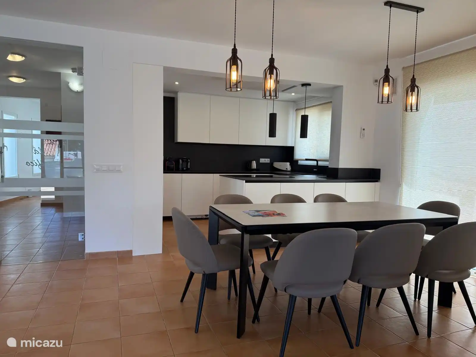 The new open kitchen (May 2025) is equipped with all luxury appliances such as a dishwasher, oven, microwave and fridge with freezer drawers