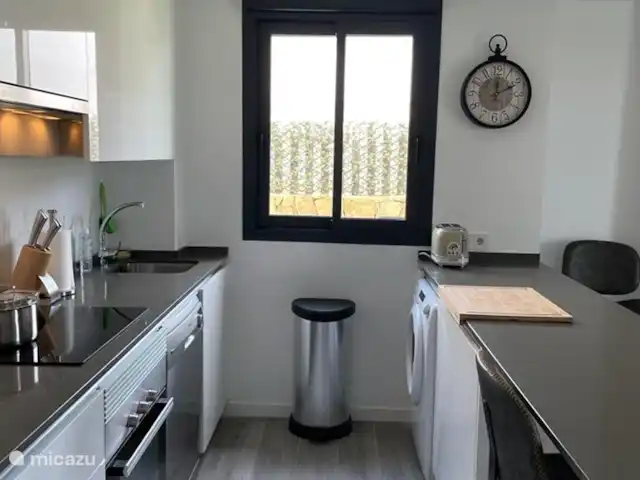 Casa Mila Sauna,Gym,Padel 3 PISCINES | Espagne, Costa Blanca, Finestrat - appartement Cuisine ouverte avec toutes les commodités de luxe