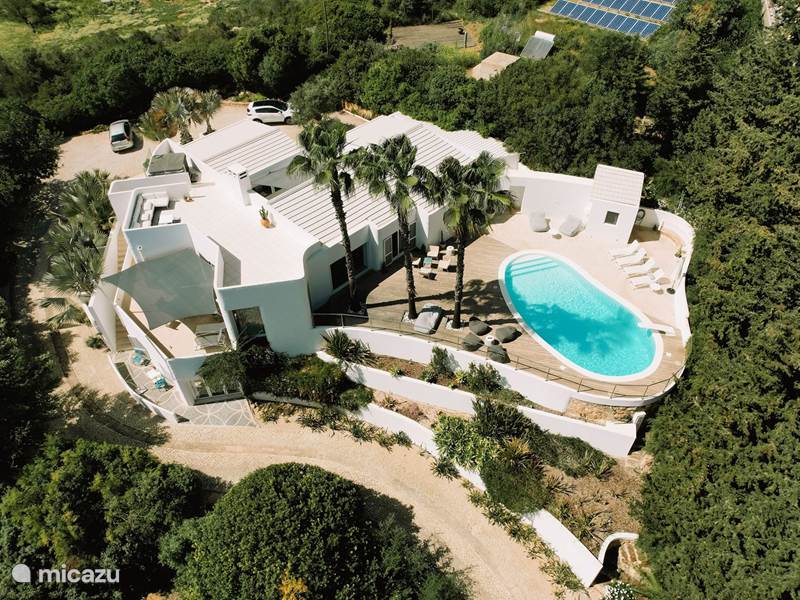 Holiday home in Portugal, Algarve, Carvoeiro Holiday house Casa dos Terraços l Beach Villa 
