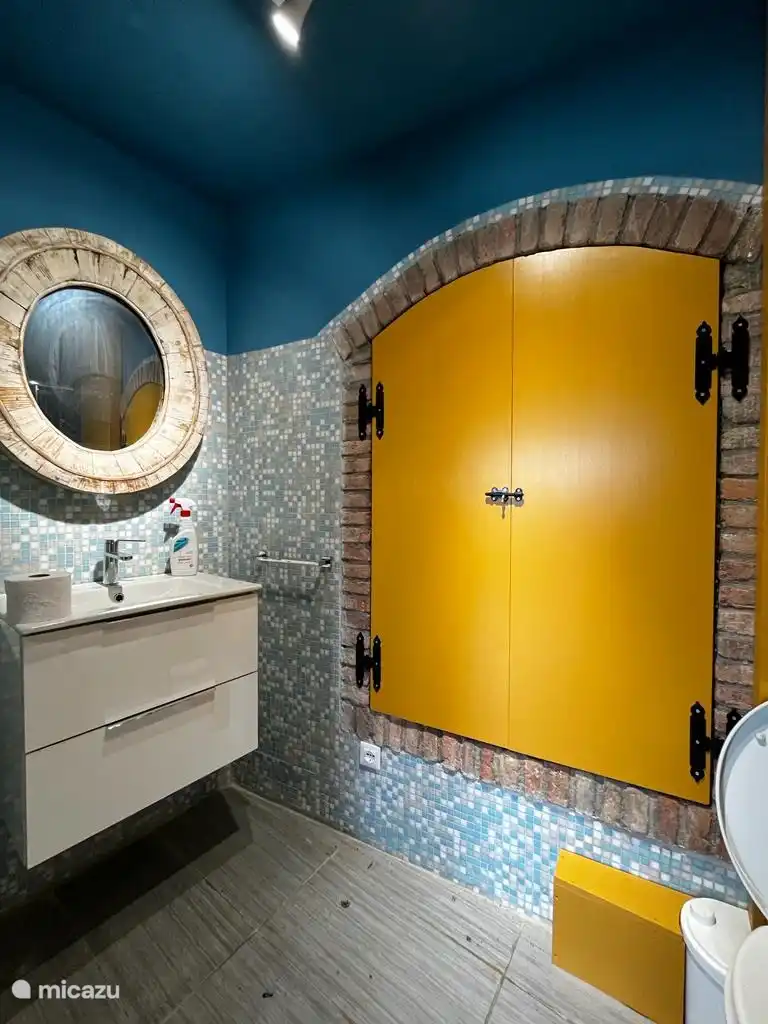 Badezimmer 2 im Erdgeschoss 