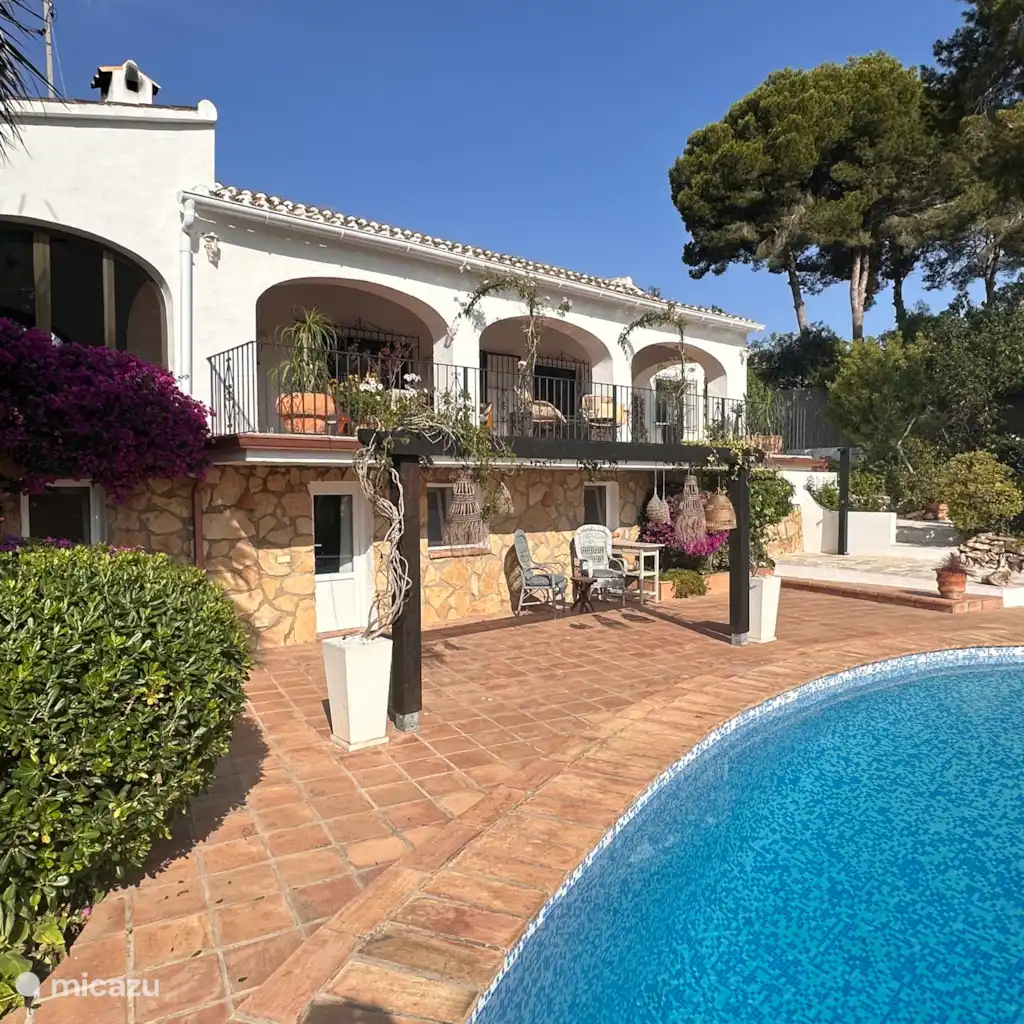 Casa Flores, foto 2
