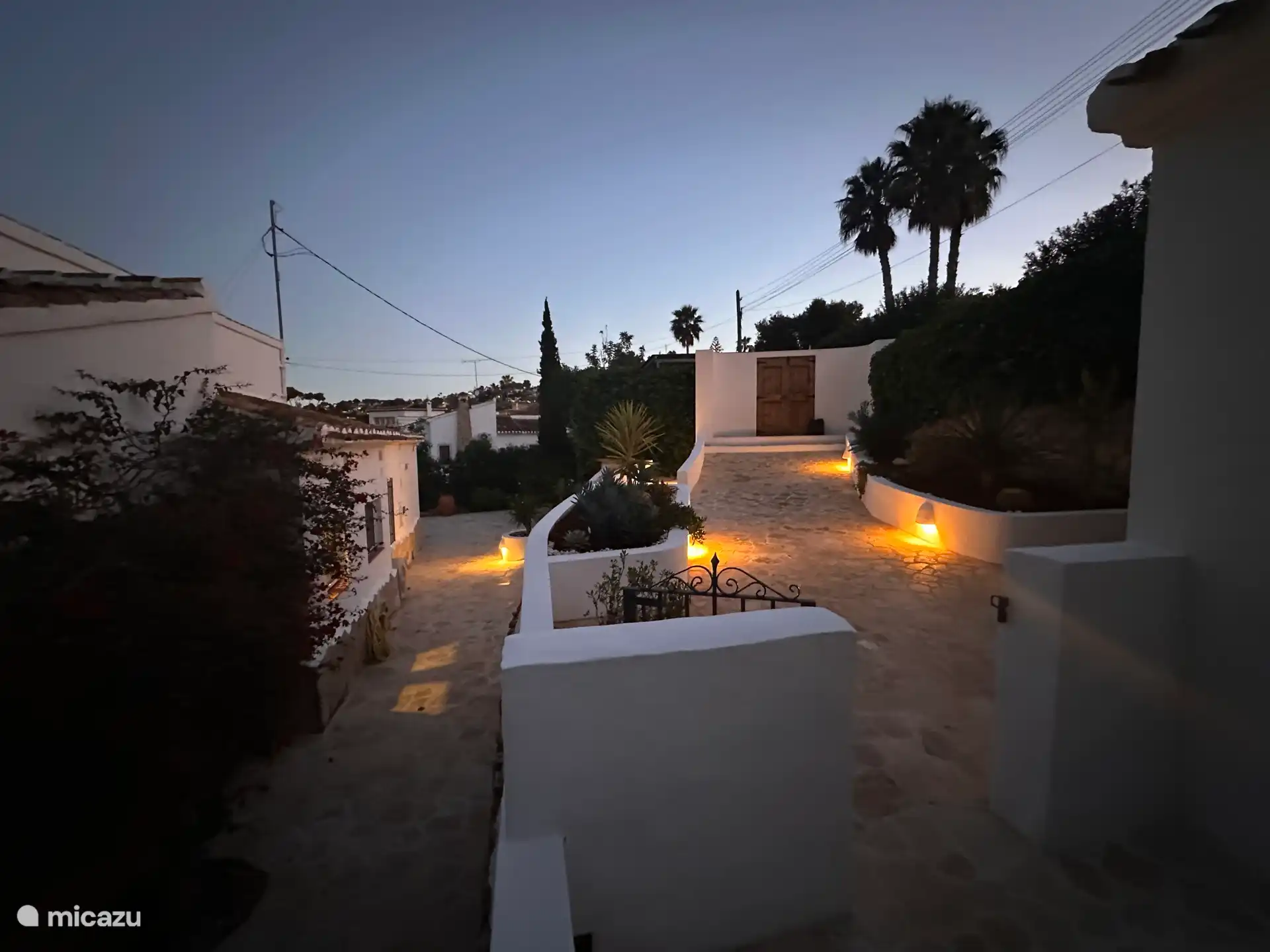 Entrance from the inside