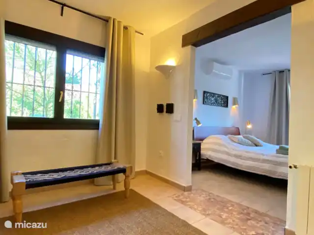 Casa Flores | Espagne, Costa Blanca, Jávea - finca Pièce latérale de la chambre principale avec walk-in incl placards